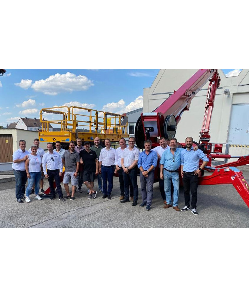 R420HY: demo presso PartnerLift e corso tecnico per Lift Manager