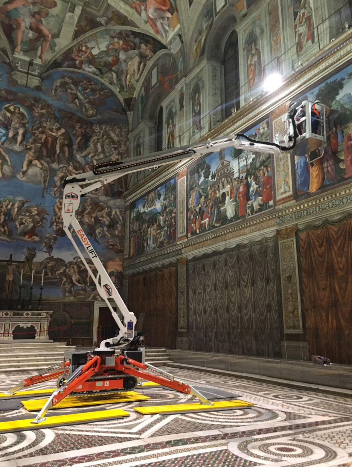 R180 Cappella Sistina